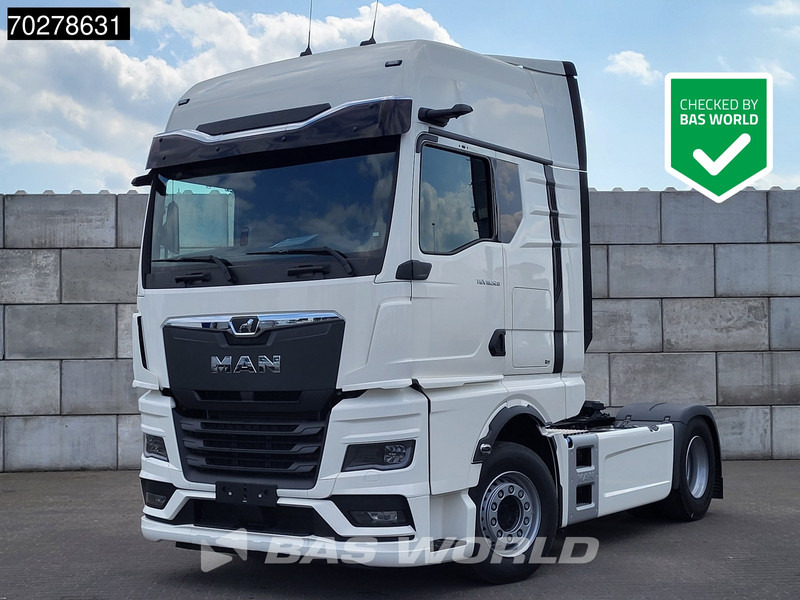 MAN TGX 18.520 4X2 NEW! GX Retarder 2x Tanks Standklima MirrorCam Navi LED - Trekker: afbeelding 1 MAN TGX 18.520 4X2 NEW! GX Retarder 2x Tanks Standklima MirrorCam Navi LED - Trekker: afbeelding 1