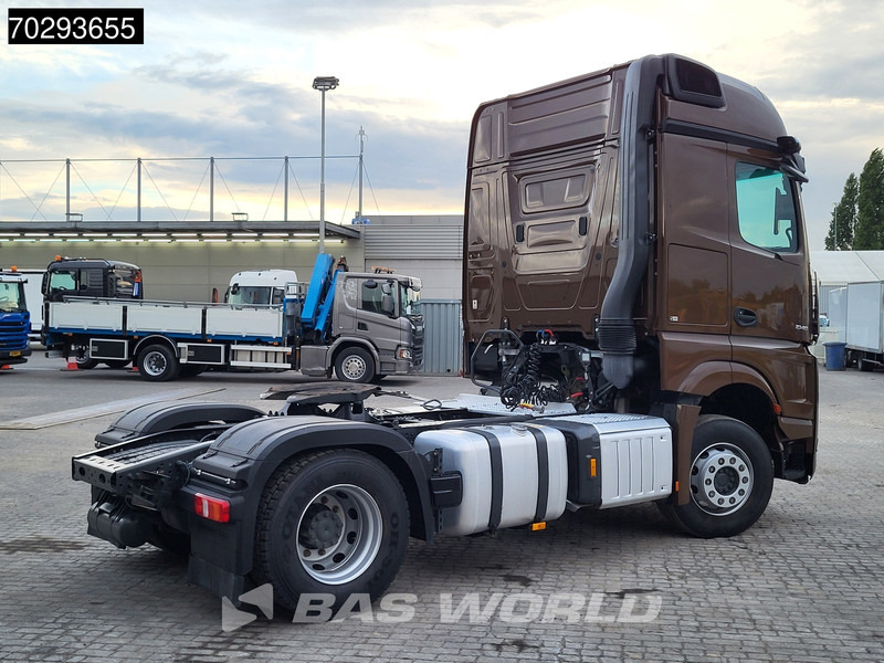 Trekker Mercedes-Benz Actros 1848 4X2 BigSpace Retarder 2x Tanks ACC Standklima MirrorCam Euro 6: afbeelding 5