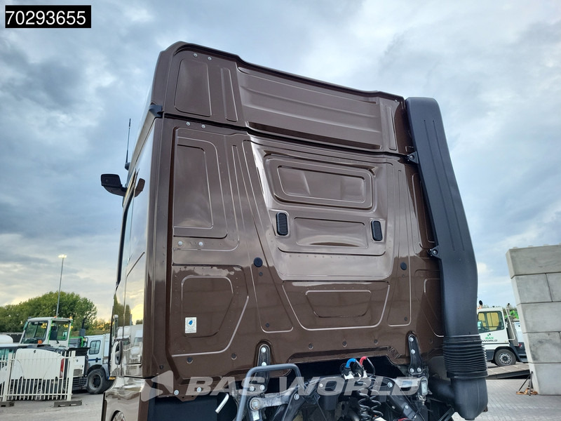 Trekker Mercedes-Benz Actros 1848 4X2 BigSpace Retarder 2x Tanks ACC Standklima MirrorCam Euro 6: afbeelding 8