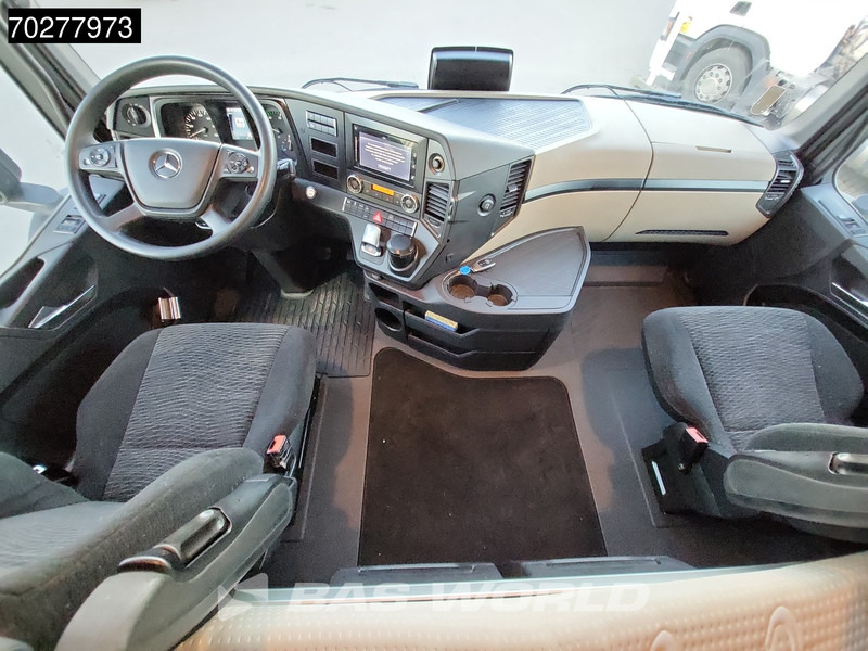 Trekker Mercedes-Benz Actros 1851 Actros 4X2 BigSpace 2x Tanks: afbeelding 14