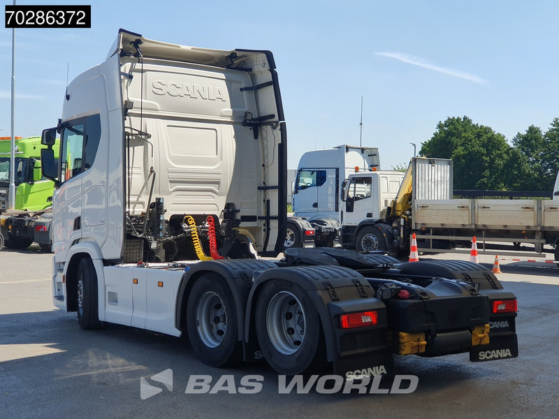 Scania R450 R 6X2 Full-Air Liftachse Standklima Navi LED Euro 6 - Trekker: afbeelding 2 Scania R450 R 6X2 Full-Air Liftachse Standklima Navi LED Euro 6 - Trekker: afbeelding 2