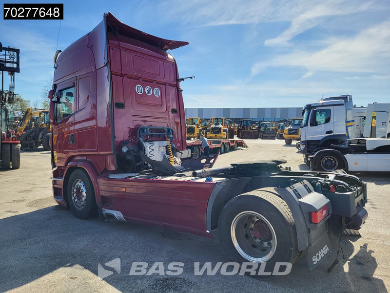 Scania R520 4X2 DAMAGED! Retarder Full-Air Standklima ACC Hydrauliek Euro 6 - Trekker: afbeelding 2 Scania R520 4X2 DAMAGED! Retarder Full-Air Standklima ACC Hydrauliek Euro 6 - Trekker: afbeelding 2
