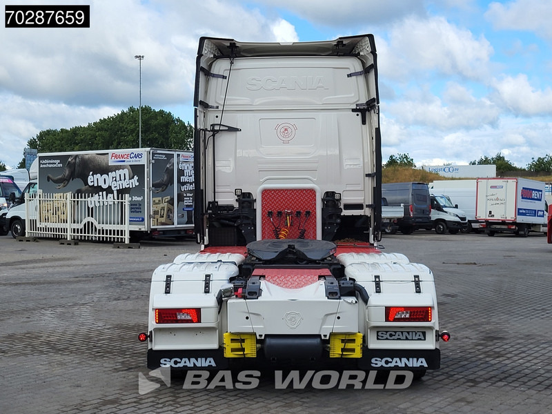 Scania R590 R 6X4 Full-Air Retarder Standklima Leather LED - Trekker: afbeelding 3 Scania R590 R 6X4 Full-Air Retarder Standklima Leather LED - Trekker: afbeelding 3