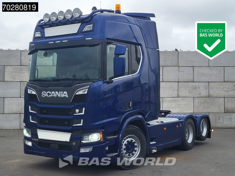 Scania R650 R 6X2 3 Pedal! Retarder Full-Air Liftachse Standklima Navi - Trekker: afbeelding 1 Scania R650 R 6X2 3 Pedal! Retarder Full-Air Liftachse Standklima Navi - Trekker: afbeelding 1