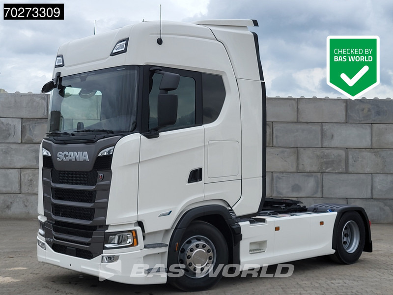 Scania S460 4X2 NEW! Retarder 2x Tanks ACC Navi Standklima - Trekker: afbeelding 1 Scania S460 4X2 NEW! Retarder 2x Tanks ACC Navi Standklima - Trekker: afbeelding 1