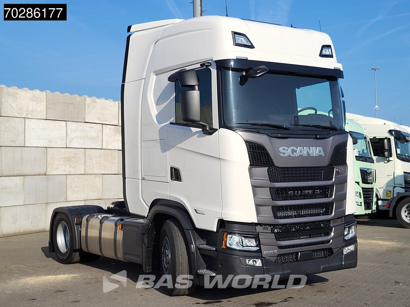 Scania S500 S 4X2 NEW! Retarder 2x Tanks Standklima ACC - Trekker: afbeelding 3 Scania S500 S 4X2 NEW! Retarder 2x Tanks Standklima ACC - Trekker: afbeelding 3