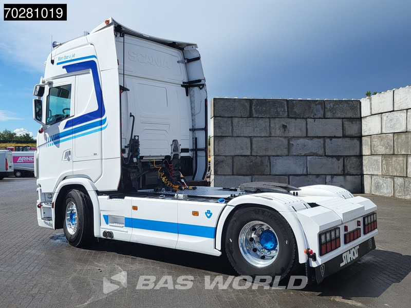 Scania S520 890 4X2 Full-Air Retarder 2x Tanks Leather Alcoa's - Trekker: afbeelding 2 Scania S520 890 4X2 Full-Air Retarder 2x Tanks Leather Alcoa's - Trekker: afbeelding 2