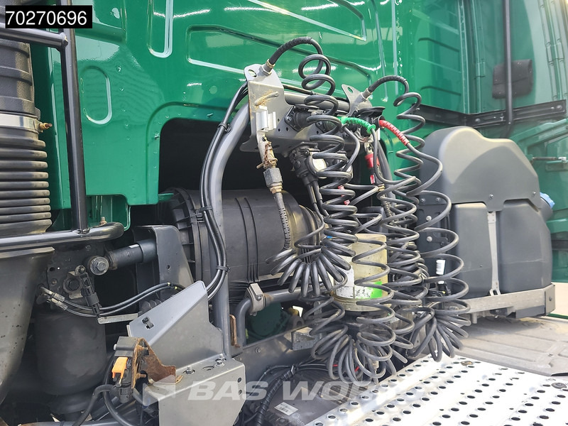 Volvo FH 460 6X2 XL 2x Tanks Liftachse - Trekker: afbeelding 5 Volvo FH 460 6X2 XL 2x Tanks Liftachse - Trekker: afbeelding 5