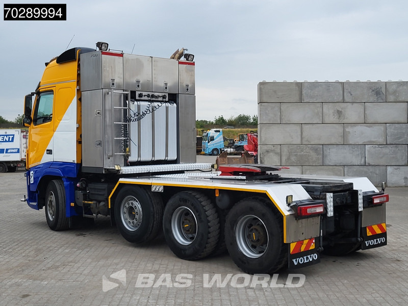 Volvo FH16 700 FH16 8X4 90T! Retarder Big-Axle Lift+Lenkachse Euro 5 - Trekker: afbeelding 2 Volvo FH16 700 FH16 8X4 90T! Retarder Big-Axle Lift+Lenkachse Euro 5 - Trekker: afbeelding 2