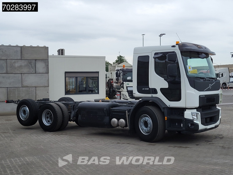 Volvo FE 320 FE 6X2 Retarder 2xTanks CNG Euro 6 - Chassis vrachtwagen: afbeelding 3 Volvo FE 320 FE 6X2 Retarder 2xTanks CNG Euro 6 - Chassis vrachtwagen: afbeelding 3