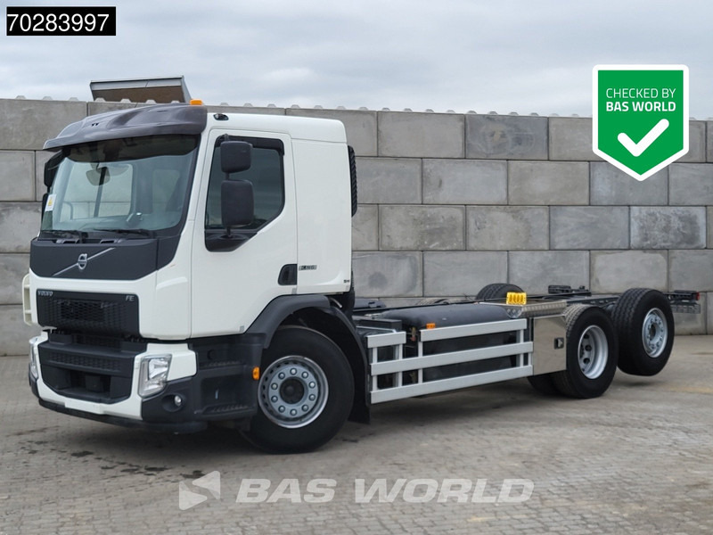 Volvo FE 320 FE 6X2 Retarder 2xTanks CNG Euro 6 - Chassis vrachtwagen: afbeelding 1 Volvo FE 320 FE 6X2 Retarder 2xTanks CNG Euro 6 - Chassis vrachtwagen: afbeelding 1
