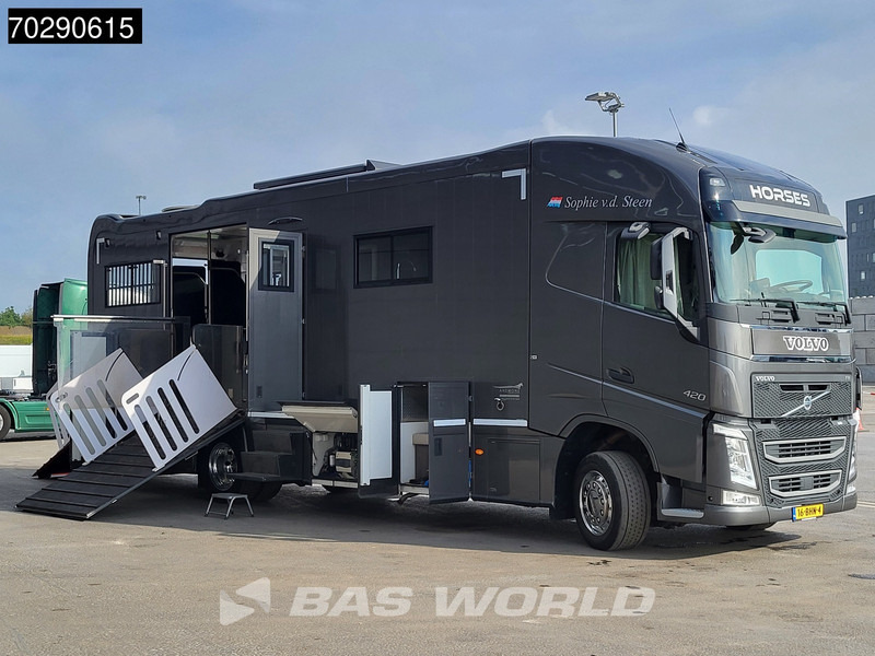 Volvo FH 420 FH 4X2 NL-Truck STX Horse truck + Living 4 Horses Navi ACC Euro 6 - Paardenvrachtwagen: afbeelding 3 Volvo FH 420 FH 4X2 NL-Truck STX Horse truck + Living 4 Horses Navi ACC Euro 6 - Paardenvrachtwagen: afbeelding 3