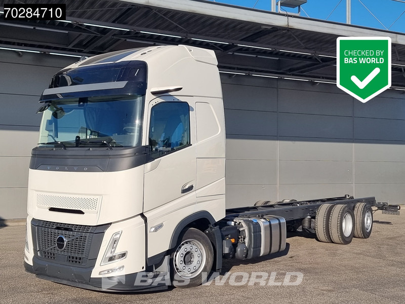 Volvo FH 62 R AERO 6X2 NEW Horsetruck chassis Lift+Lenkachse Dynamic Steering Mirror cam Euro 6 - Chassis vrachtwagen: afbeelding 1 Volvo FH 62 R AERO 6X2 NEW Horsetruck chassis Lift+Lenkachse Dynamic Steering Mirror cam Euro 6 - Chassis vrachtwagen: afbeelding 1