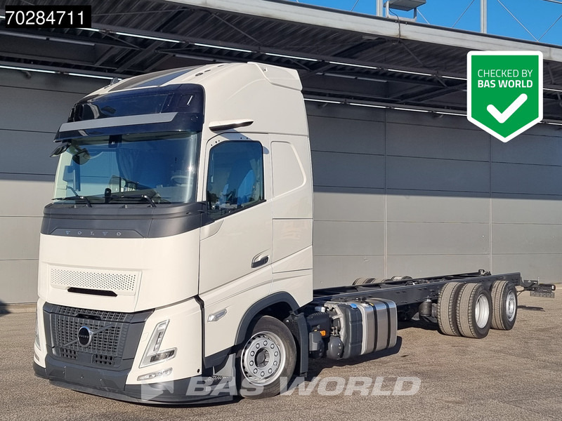 Volvo FH 62 R AERO 6X2 NEW Horsetruck chassis Lift+Lenkachse Dynamic Steering Mirror cam Euro 6 - Chassis vrachtwagen: afbeelding 1 Volvo FH 62 R AERO 6X2 NEW Horsetruck chassis Lift+Lenkachse Dynamic Steering Mirror cam Euro 6 - Chassis vrachtwagen: afbeelding 1