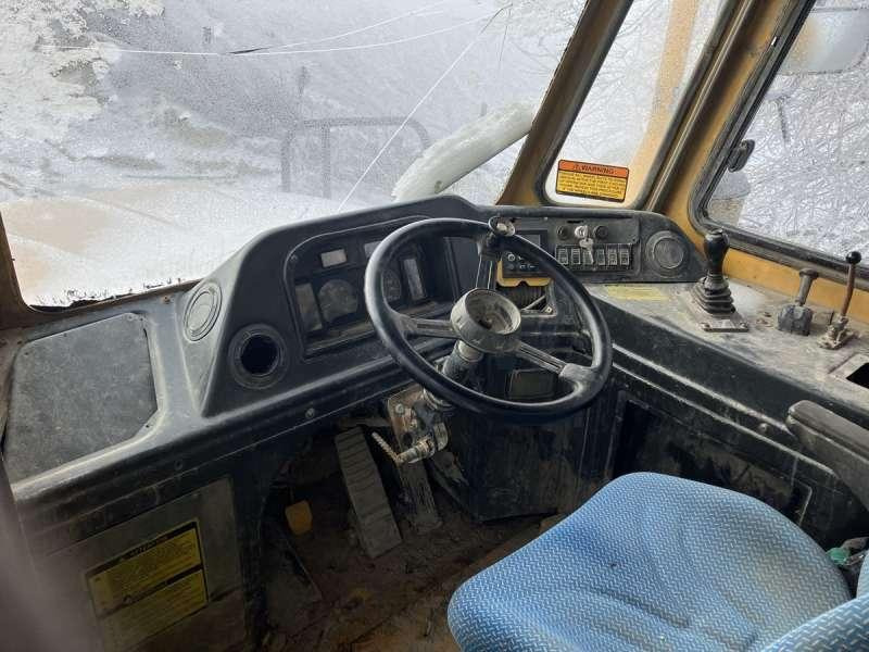 Bell B30C 6X6 - Kiepwagen met knikbesturing: afbeelding 5 Bell B30C 6X6 - Kiepwagen met knikbesturing: afbeelding 5