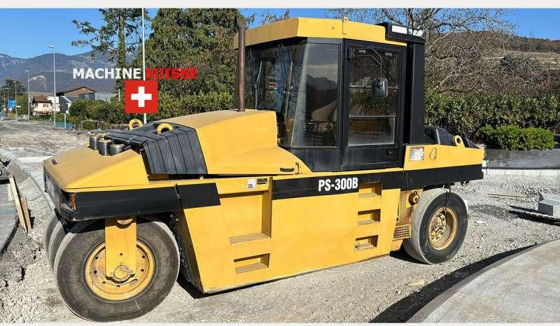 Caterpillar PS300B - Bandenwals: afbeelding 1 Caterpillar PS300B - Bandenwals: afbeelding 1