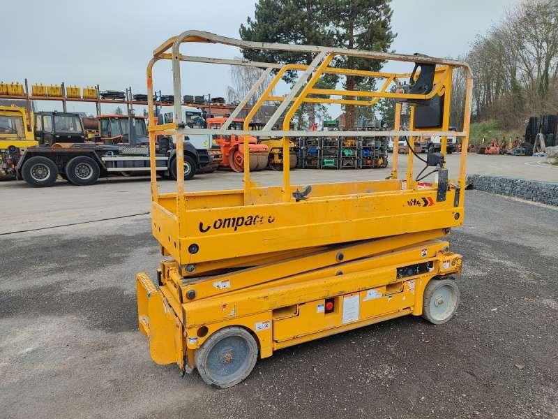 Haulotte CISEAUX COMPACT 8 - Verticale masthoogwerker: afbeelding 4 Haulotte CISEAUX COMPACT 8 - Verticale masthoogwerker: afbeelding 4