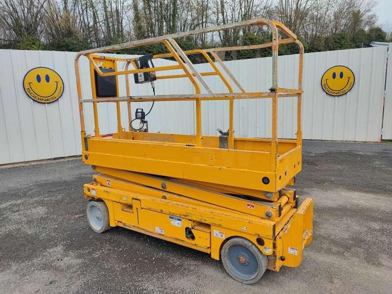 Haulotte CISEAUX COMPACT 8 - Verticale masthoogwerker: afbeelding 2 Haulotte CISEAUX COMPACT 8 - Verticale masthoogwerker: afbeelding 2