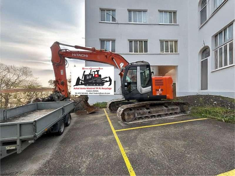 Hitachi ZX225USLC-3 - Rupsgraafmachine: afbeelding 2 Hitachi ZX225USLC-3 - Rupsgraafmachine: afbeelding 2
