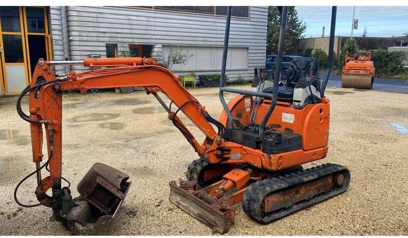 Ihi 15NX MACHINE SUISSE - Minigraafmachine: afbeelding 3 Ihi 15NX MACHINE SUISSE - Minigraafmachine: afbeelding 3