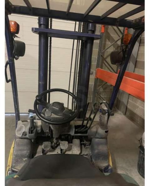 Komatsu FD25T-14 - Diesel heftruck: afbeelding 3 Komatsu FD25T-14 - Diesel heftruck: afbeelding 3