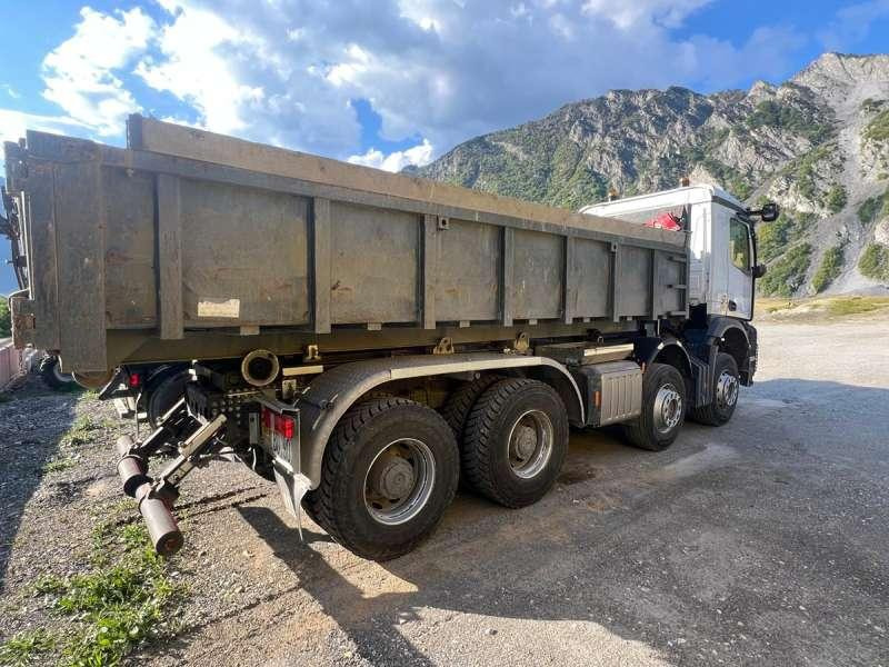 Mercedes AROCS 3253 8X4 - Kipper vrachtwagen: afbeelding 3 Mercedes AROCS 3253 8X4 - Kipper vrachtwagen: afbeelding 3
