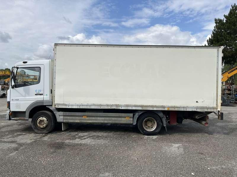 Mercedes ATEGO 1018 - Chassis vrachtwagen: afbeelding 4 Mercedes ATEGO 1018 - Chassis vrachtwagen: afbeelding 4