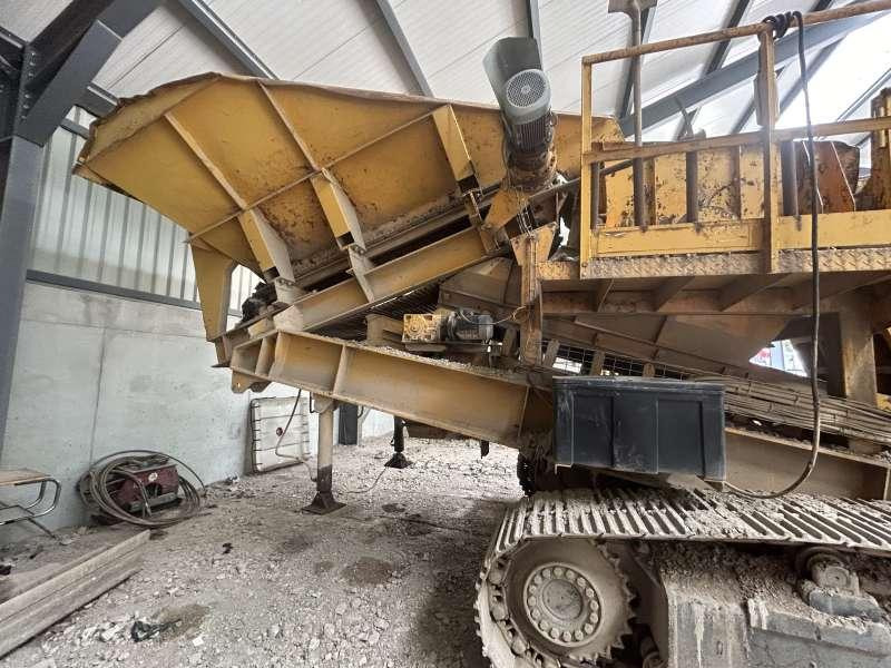 Om À Mâchoire - Breekmachine: afbeelding 4 Om À Mâchoire - Breekmachine: afbeelding 4