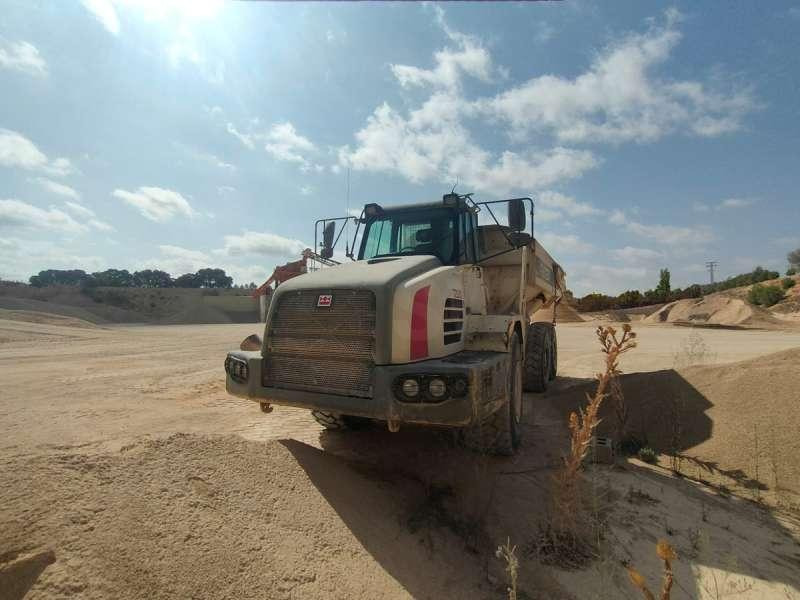 Terex TA30 - Kiepwagen met knikbesturing: afbeelding 3 Terex TA30 - Kiepwagen met knikbesturing: afbeelding 3