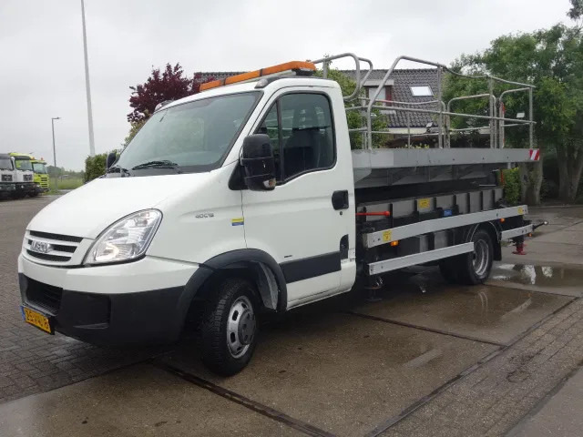 Iveco Daily 40C15 SKY WORKER PLATFORM - Bestelwagen: afbeelding 2 Iveco Daily 40C15 SKY WORKER PLATFORM - Bestelwagen: afbeelding 2