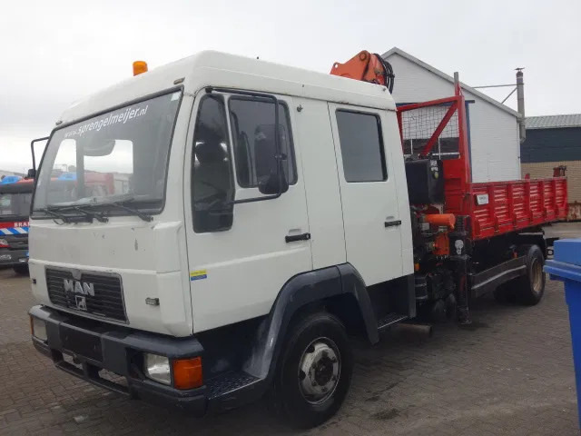 MAN 12.224 DC,8,5 TON ATLAS KRAAN,KIPPER,MANUAL POMP - Kipper vrachtwagen, Kraanwagen: afbeelding 5 MAN 12.224 DC,8,5 TON ATLAS KRAAN,KIPPER,MANUAL POMP - Kipper vrachtwagen, Kraanwagen: afbeelding 5