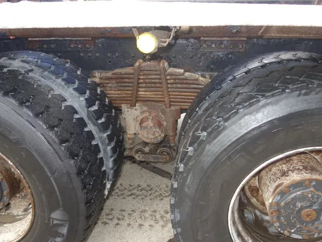 MAN 35-364 chassis cabine manual diesel pomp 6 cil 8x4 - Chassis vrachtwagen: afbeelding 4 MAN 35-364 chassis cabine manual diesel pomp 6 cil 8x4 - Chassis vrachtwagen: afbeelding 4