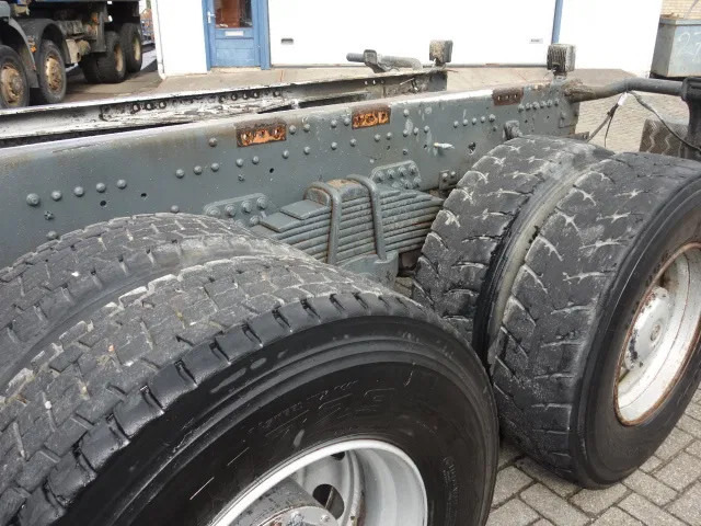 MAN 41-414 manuial pomp 8x4 - Chassis vrachtwagen: afbeelding 4 MAN 41-414 manuial pomp 8x4 - Chassis vrachtwagen: afbeelding 4