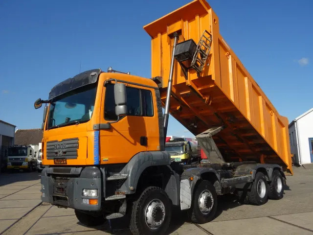 MAN TGA 41-440 8X6 MANUAL GEARBOX 22M3 MEILLER TIPPER - Kipper vrachtwagen: afbeelding 1 MAN TGA 41-440 8X6 MANUAL GEARBOX 22M3 MEILLER TIPPER - Kipper vrachtwagen: afbeelding 1