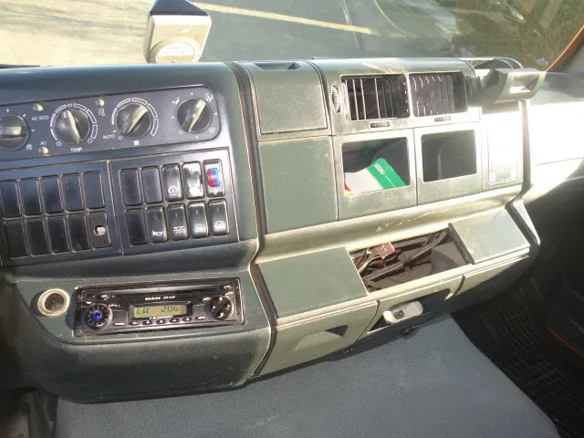 MAN TGA 41-440 8X6 MANUAL GEARBOX 22M3 MEILLER TIPPER - Kipper vrachtwagen: afbeelding 5 MAN TGA 41-440 8X6 MANUAL GEARBOX 22M3 MEILLER TIPPER - Kipper vrachtwagen: afbeelding 5