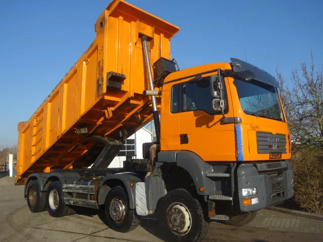 MAN TGA 41.440 8X6 MEILLER 22 CUB MANUAL GEARBOX - Kipper vrachtwagen: afbeelding 2 MAN TGA 41.440 8X6 MEILLER 22 CUB MANUAL GEARBOX - Kipper vrachtwagen: afbeelding 2