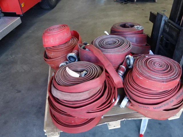 Mercedes-Benz 80euro fire hose - Brandweerwagen: afbeelding 2 Mercedes-Benz 80euro fire hose - Brandweerwagen: afbeelding 2