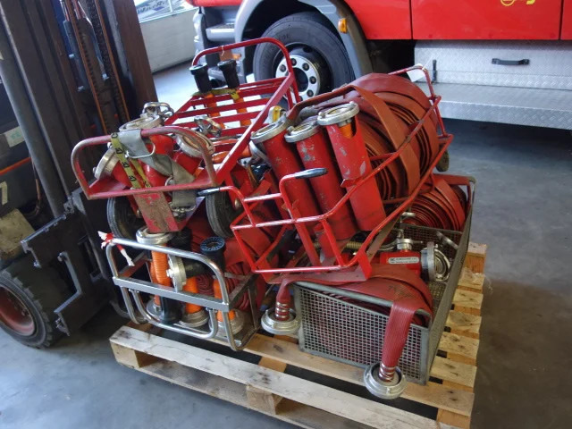 Mercedes-Benz 80euro fire hose - Brandweerwagen: afbeelding 5 Mercedes-Benz 80euro fire hose - Brandweerwagen: afbeelding 5