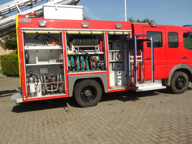 Mercedes-Benz Atego 1326 FIRE TRUCK - Brandweerwagen: afbeelding 2 Mercedes-Benz Atego 1326 FIRE TRUCK - Brandweerwagen: afbeelding 2