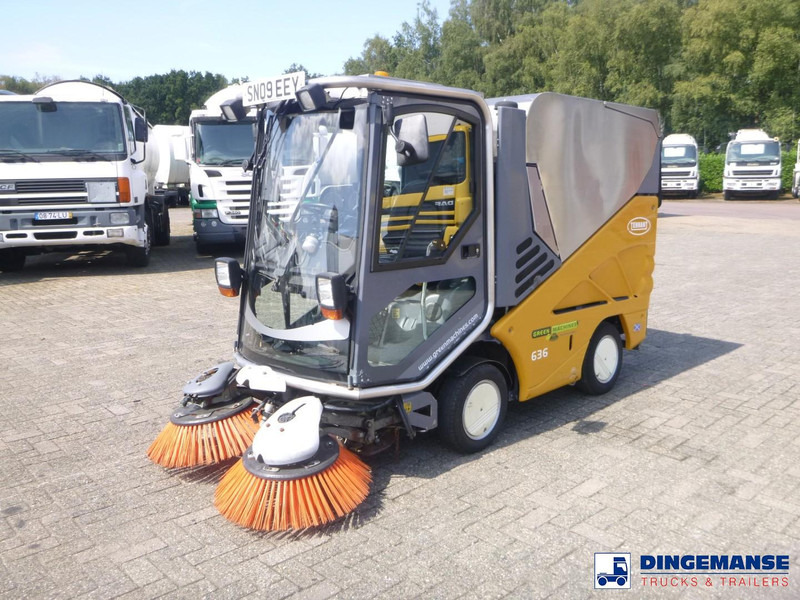 Applied sweeper Green machine 636 - Veegwagen: afbeelding 1 Applied sweeper Green machine 636 - Veegwagen: afbeelding 1