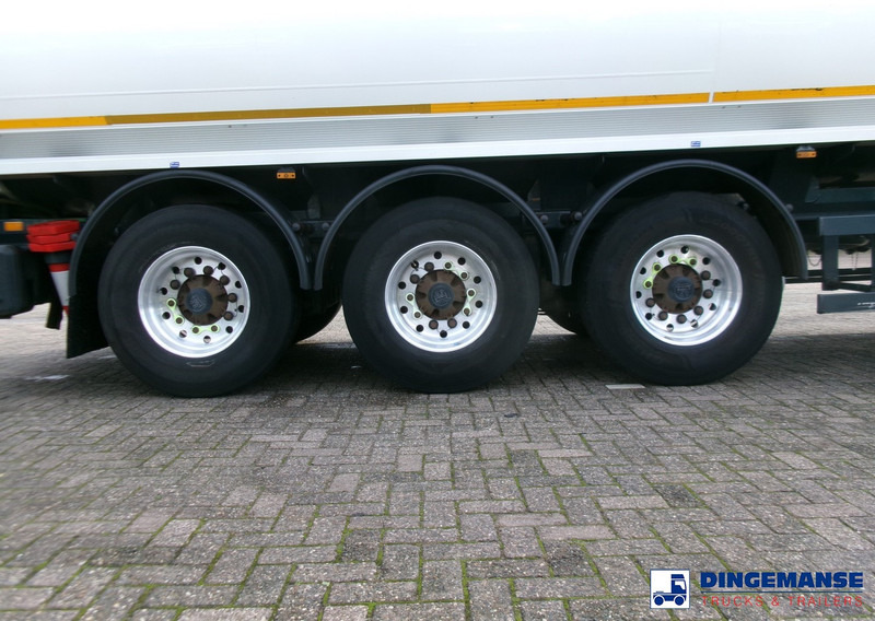 COBO Fuel tank alu 44.7 m3 / 6 comp - Tankoplegger: afbeelding 5 COBO Fuel tank alu 44.7 m3 / 6 comp - Tankoplegger: afbeelding 5