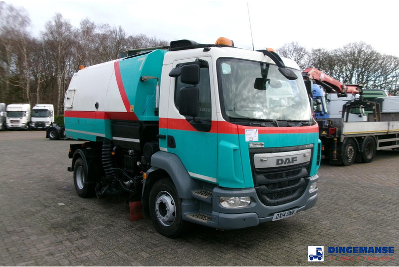 DAF LF 55.220 4X2 Johnston street sweeper - Veegwagen: afbeelding 2 DAF LF 55.220 4X2 Johnston street sweeper - Veegwagen: afbeelding 2