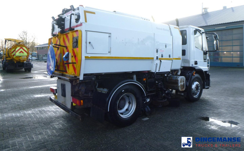 Iveco Eurocargo ML150E22 4x2 Scarab Mistral 6.2 m3 sweeper - Veegwagen: afbeelding 4 Iveco Eurocargo ML150E22 4x2 Scarab Mistral 6.2 m3 sweeper - Veegwagen: afbeelding 4