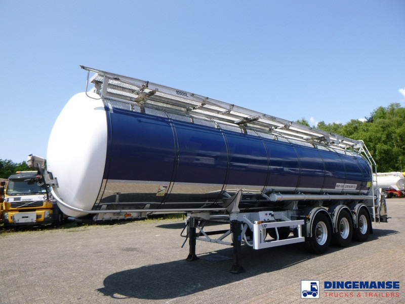 LAG Food tank inox 32 m3 / 3 comp + pump - Tankoplegger: afbeelding 1 LAG Food tank inox 32 m3 / 3 comp + pump - Tankoplegger: afbeelding 1