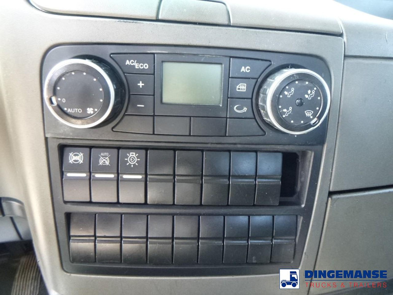 Leasing MAN TGS 19.360 4X2 BBS manual Euro 2 chassis + PTO MAN TGS 19.360 4X2 BBS manual Euro 2 chassis + PTO: afbeelding 11 Leasing MAN TGS 19.360 4X2 BBS manual Euro 2 chassis + PTO MAN TGS 19.360 4X2 BBS manual Euro 2 chassis + PTO: afbeelding 11