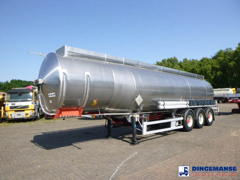 Magyar Fuel tank inox 38.8m3 / 8comp ADR valid 02/12/2025 - Tankoplegger: afbeelding 1 Magyar Fuel tank inox 38.8m3 / 8comp ADR valid 02/12/2025 - Tankoplegger: afbeelding 1