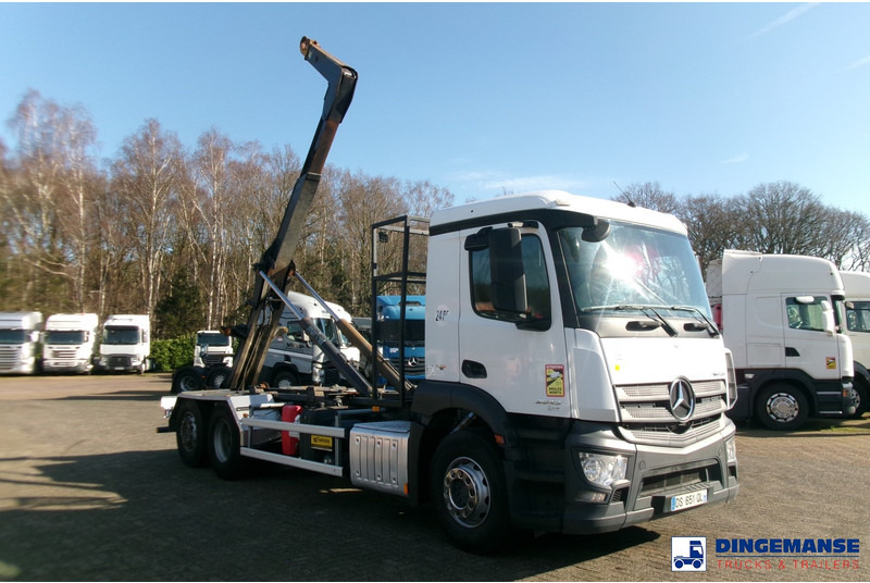 Mercedes-Benz Antos 2543 6x2 Euro 6 Marrel container hook 18t - Haakarmsysteem vrachtwagen: afbeelding 2 Mercedes-Benz Antos 2543 6x2 Euro 6 Marrel container hook 18t - Haakarmsysteem vrachtwagen: afbeelding 2