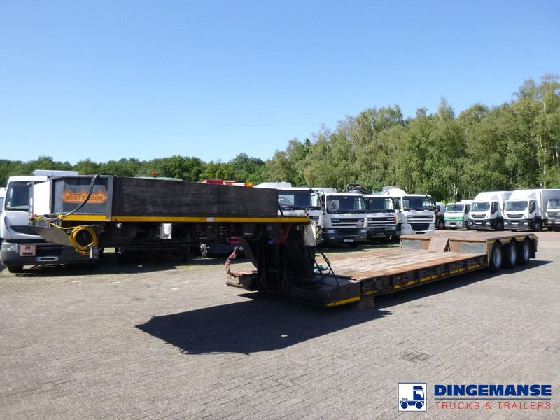 Nooteboom 3-axle lowbed trailer 33 t / extendable 8.5 m - Dieplader oplegger: afbeelding 1 Nooteboom 3-axle lowbed trailer 33 t / extendable 8.5 m - Dieplader oplegger: afbeelding 1