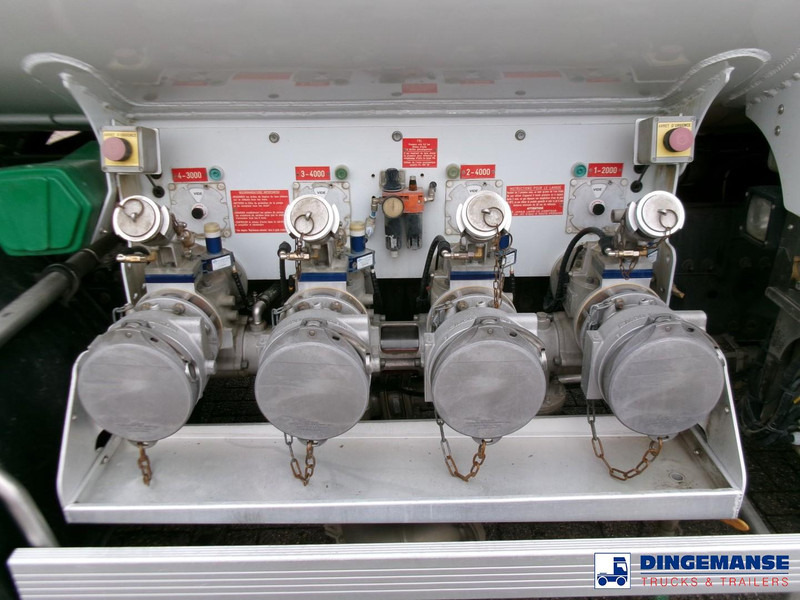 Renault Premium 270 4x2 fuel tank 13.8 m3 / 4 comp - Tankwagen: afbeelding 5 Renault Premium 270 4x2 fuel tank 13.8 m3 / 4 comp - Tankwagen: afbeelding 5