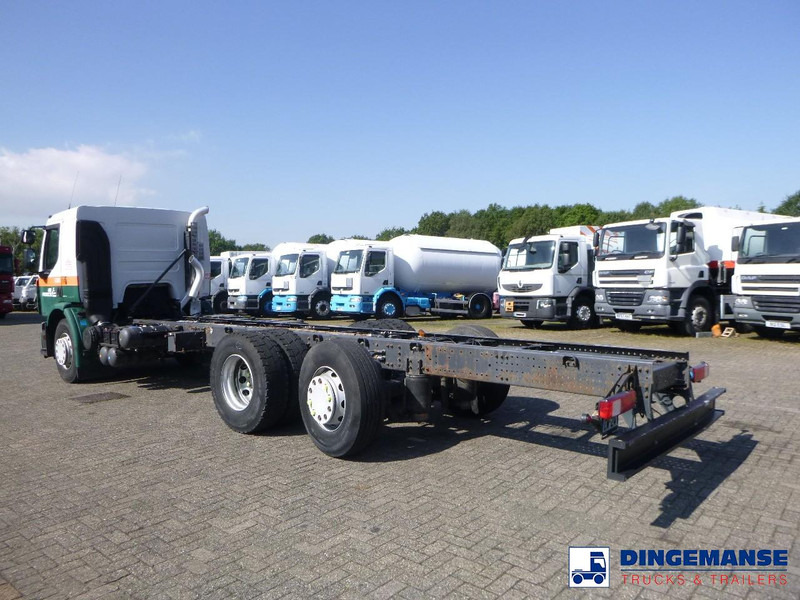 Renault Premium Lander 370 6x2 chassis + ADR - Chassis vrachtwagen: afbeelding 4 Renault Premium Lander 370 6x2 chassis + ADR - Chassis vrachtwagen: afbeelding 4